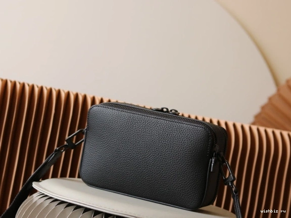WIS Wearable VUITTON Wallet LOUIS Alpha 0827
